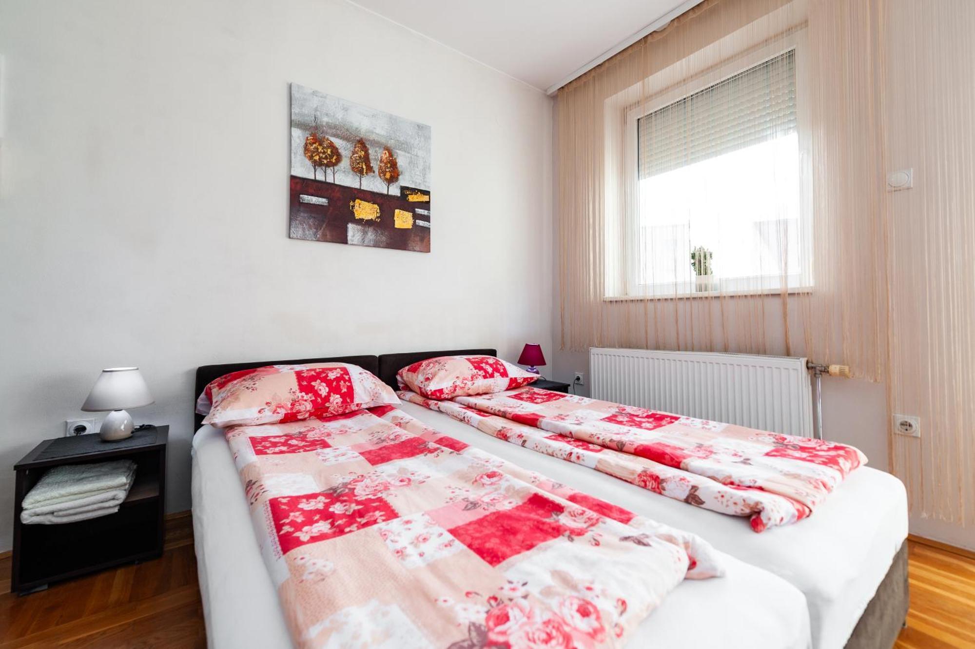 Momo'S Studio Apartment Subotica Exteriér fotografie
